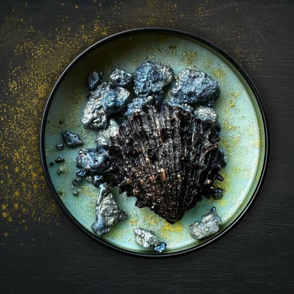 Banshee Island Luxury Wickless Candle: Bamboo & Coconut Scent - Picture 5 of 10